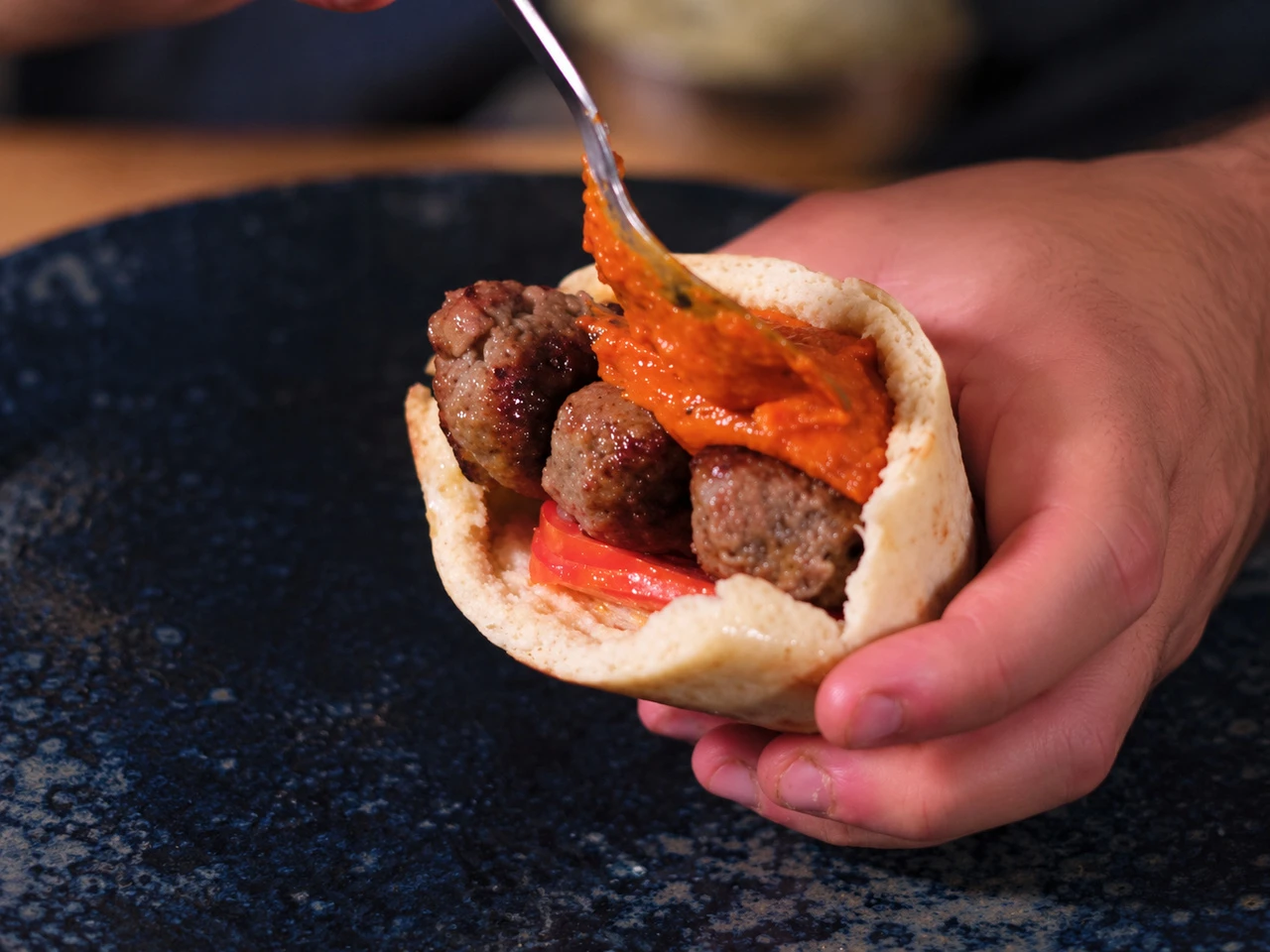 Paso 12 de Ćevapi de Serbia