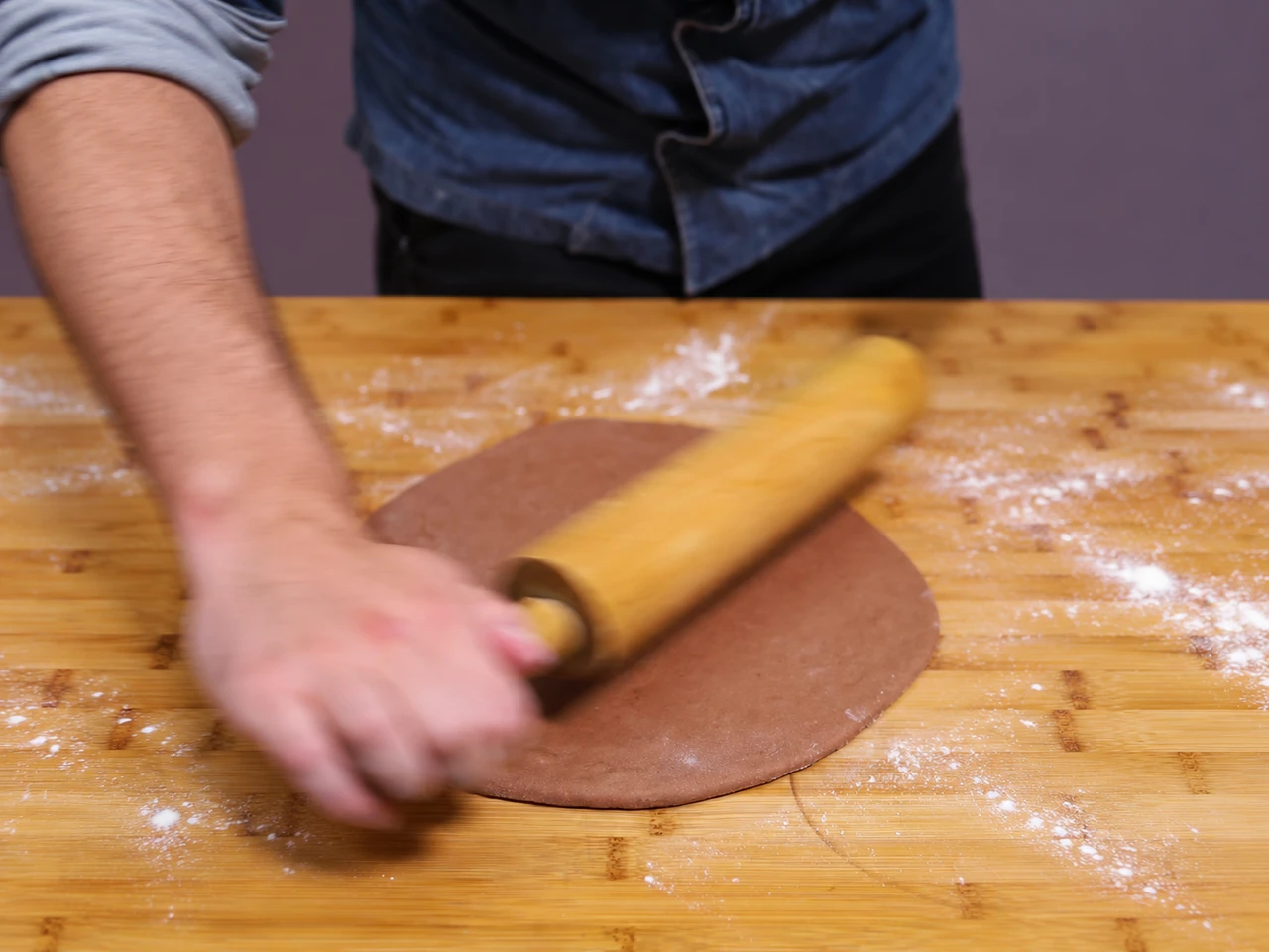 Paso 4 de Pizza de Chocolate y Oreos