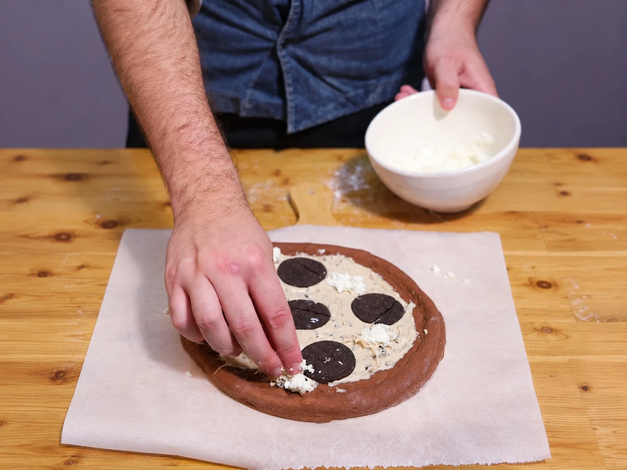 Paso 6 de Pizza de Chocolate y Oreos