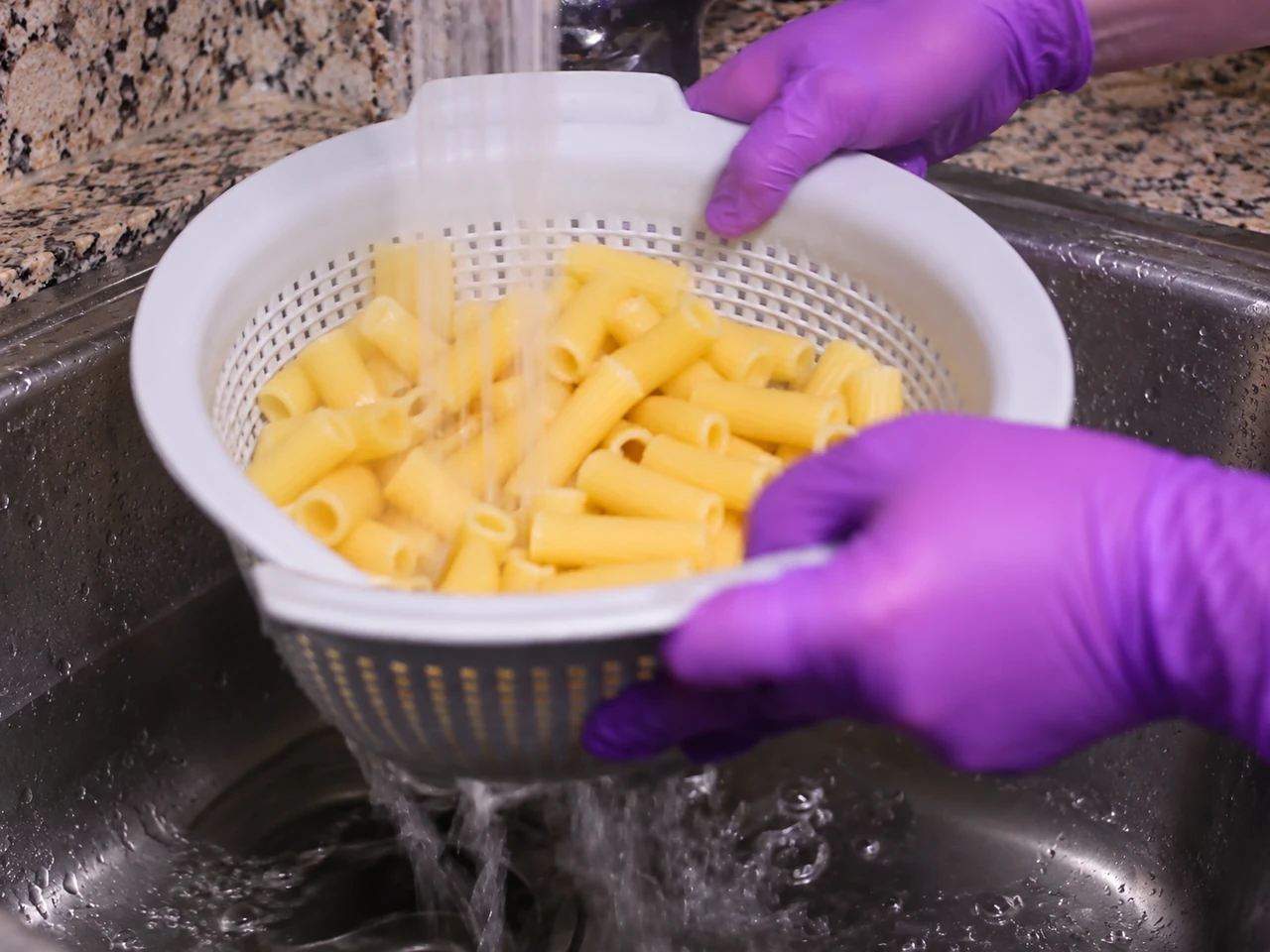 Paso 3 de Pasta con Atún para Estudiantes