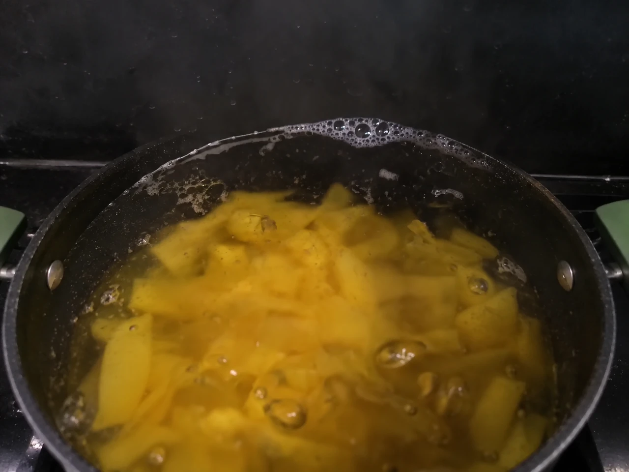 Paso 1 de Pasta con Atún para Estudiantes