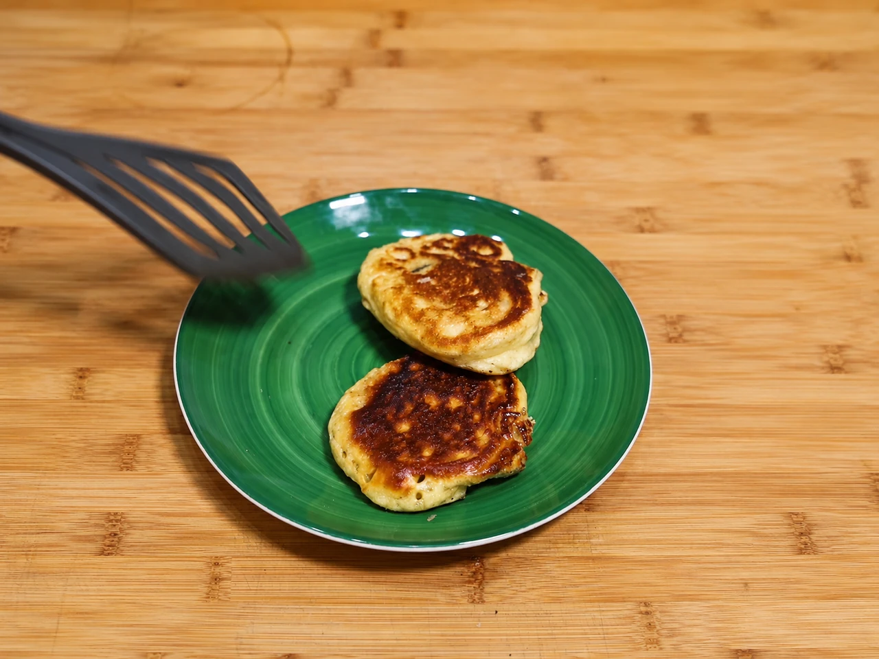 Paso 6 de Pancakes rellenos de Oreos