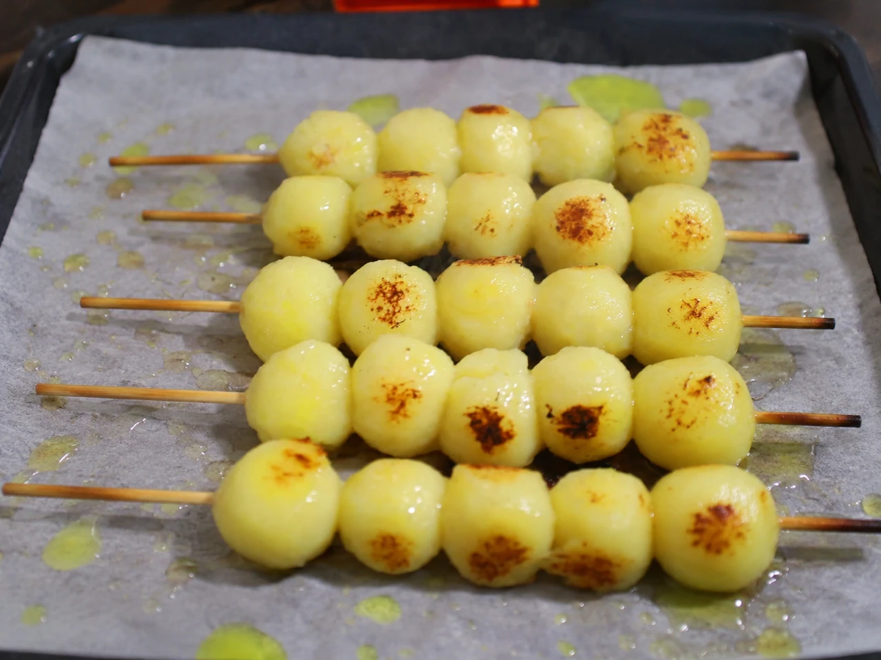 Paso 6 de Mitarashi Dango de Nomobatata