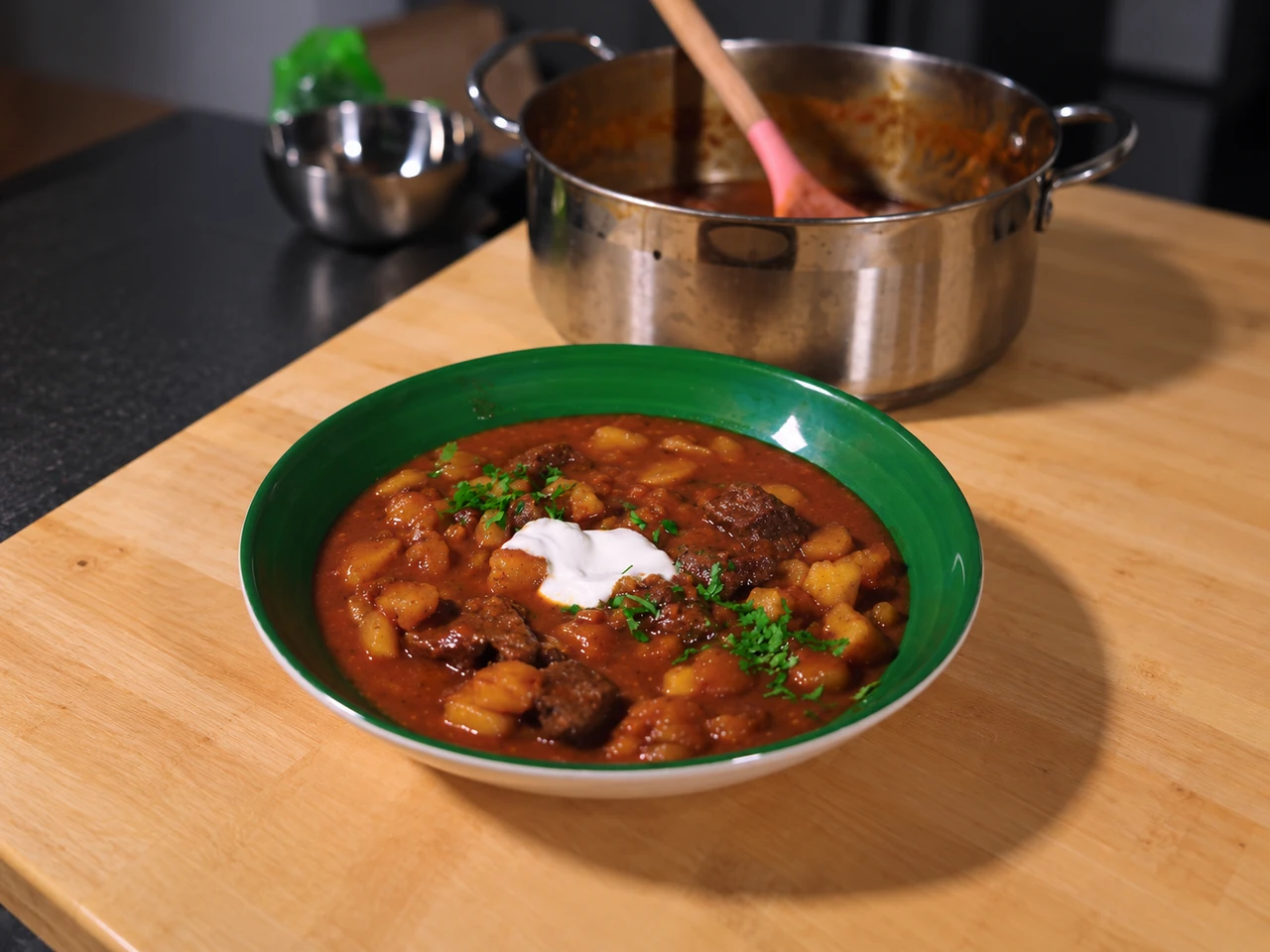 Paso 6 de Goulash de Hungría