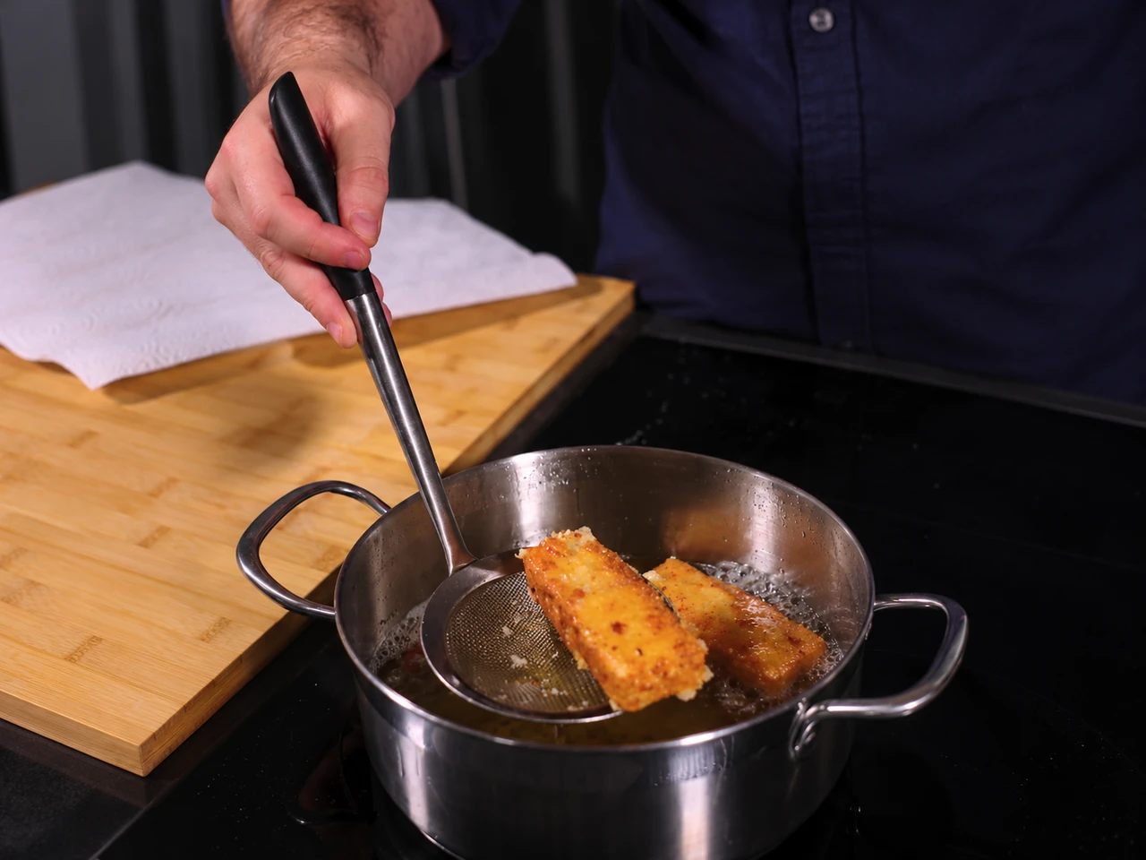 Paso 3 de Smažený Sýr con Patatas Fritas