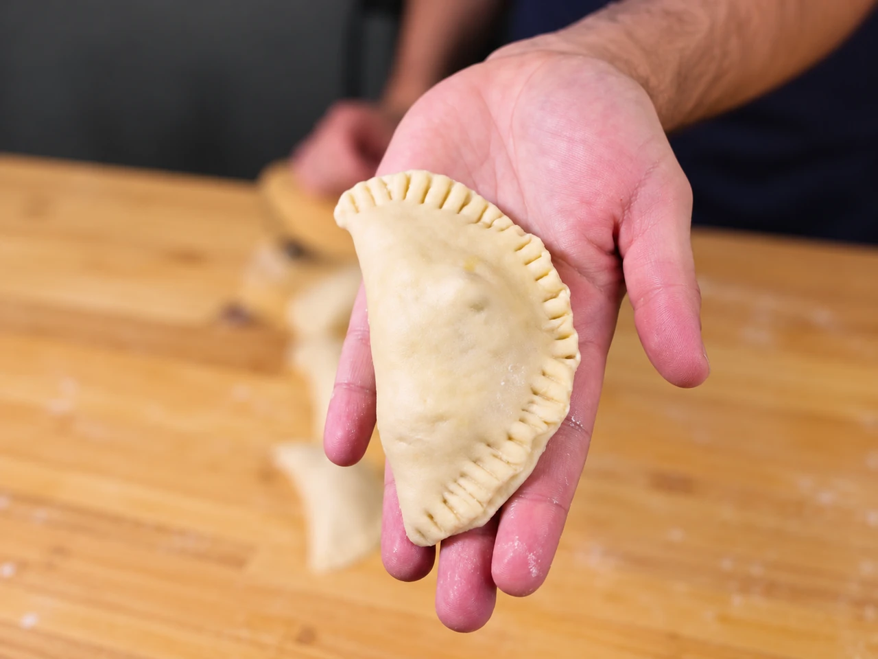 Paso 10 de Pastechi de Curazao