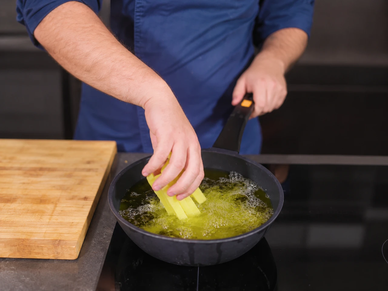 Paso 3 de Huevos con Patatas Perfectas