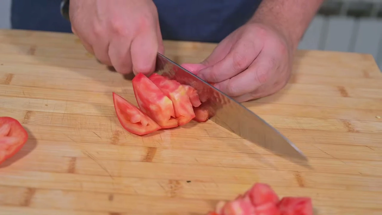 Paso 4 de Pisto manchego con huevo frito