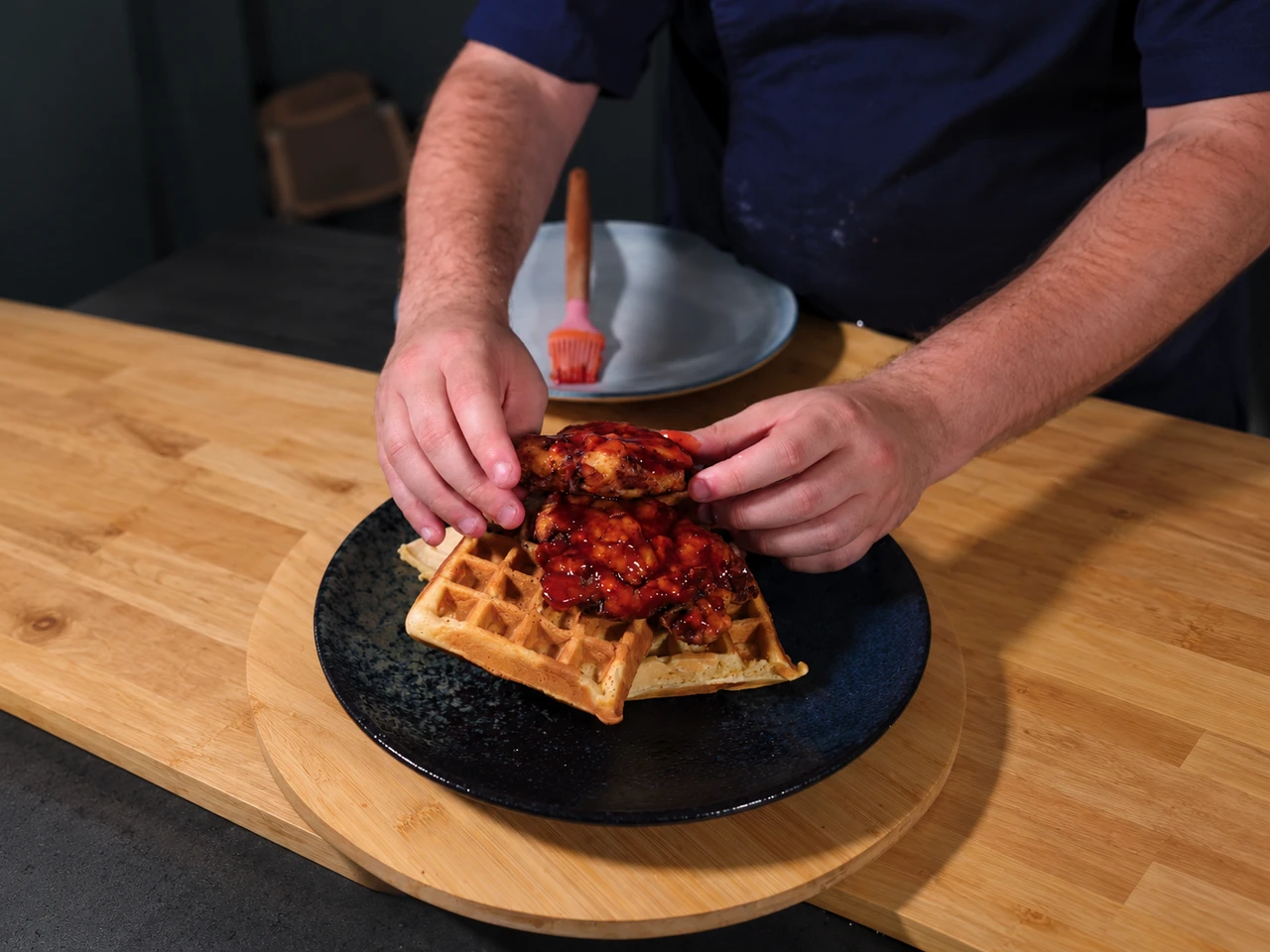 Paso 8 de Chicken and waffles de USA