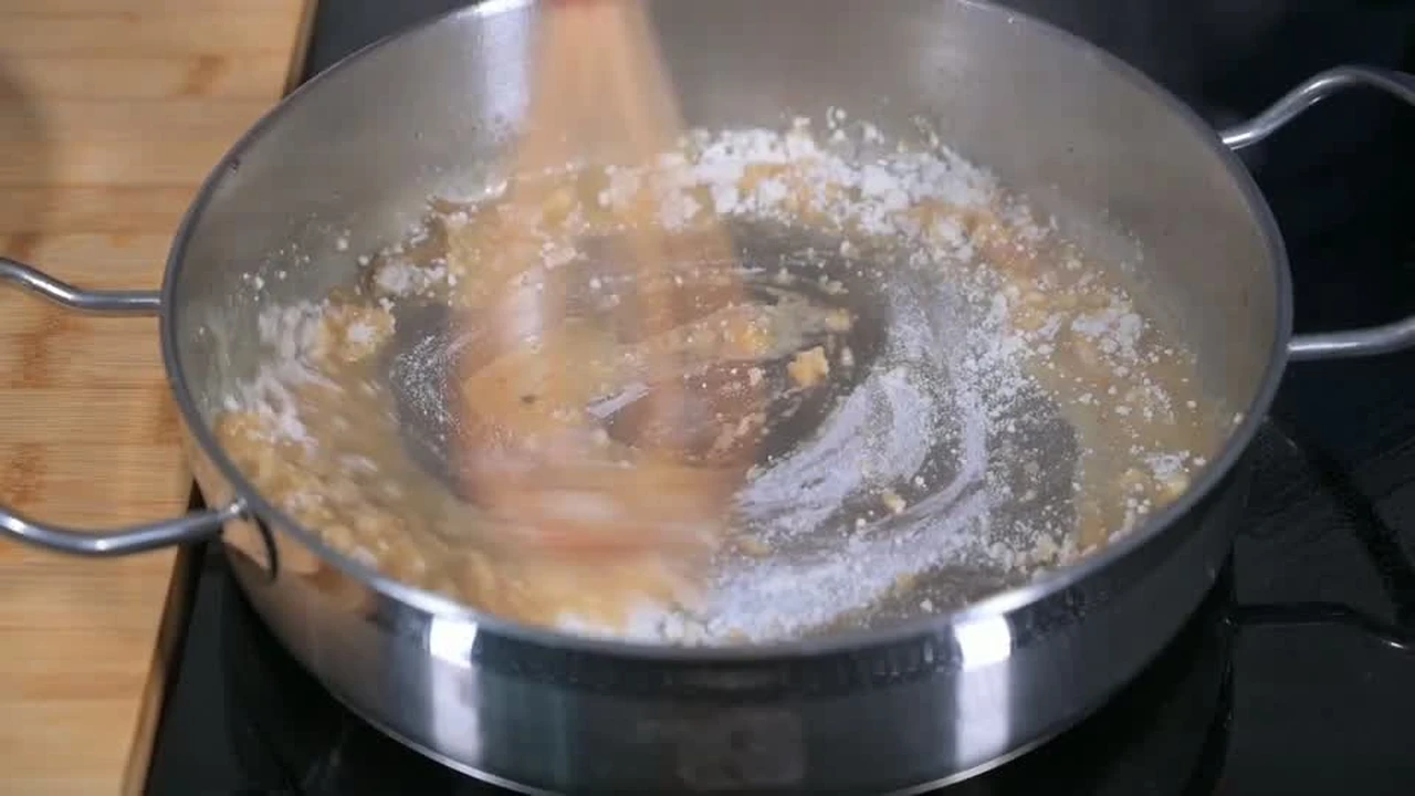 Paso 7 de Pollo al ajillo