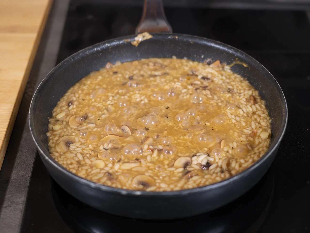 Paso 6 de Risotto de Dungeon Meshi