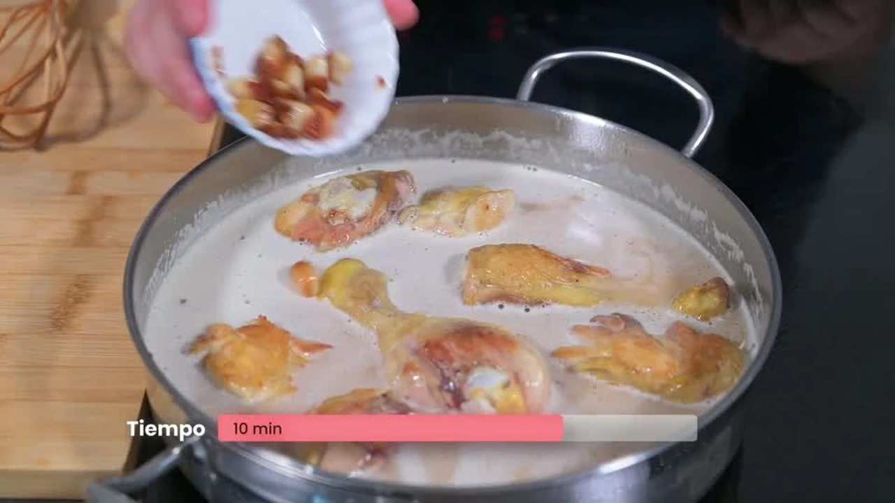Paso 10 de Pollo al ajillo